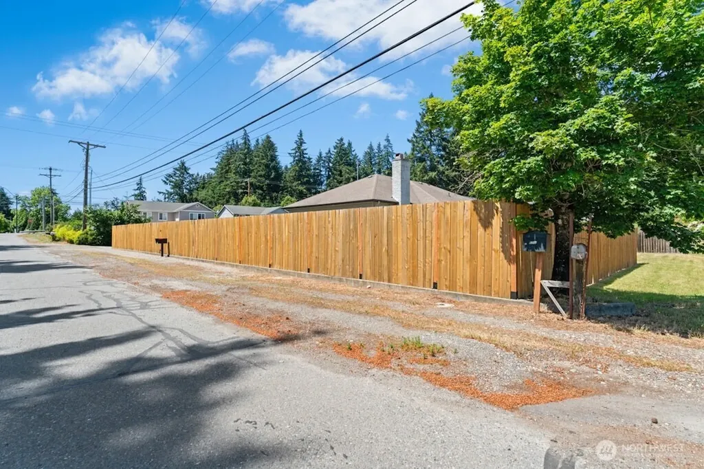 5305 64th St W University Place WA 98466