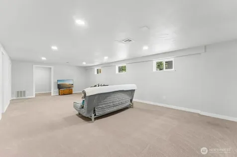 5305 64th St W University Place WA 98467
