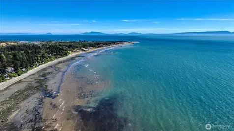 297 Marine Drive Point Roberts WA 98281