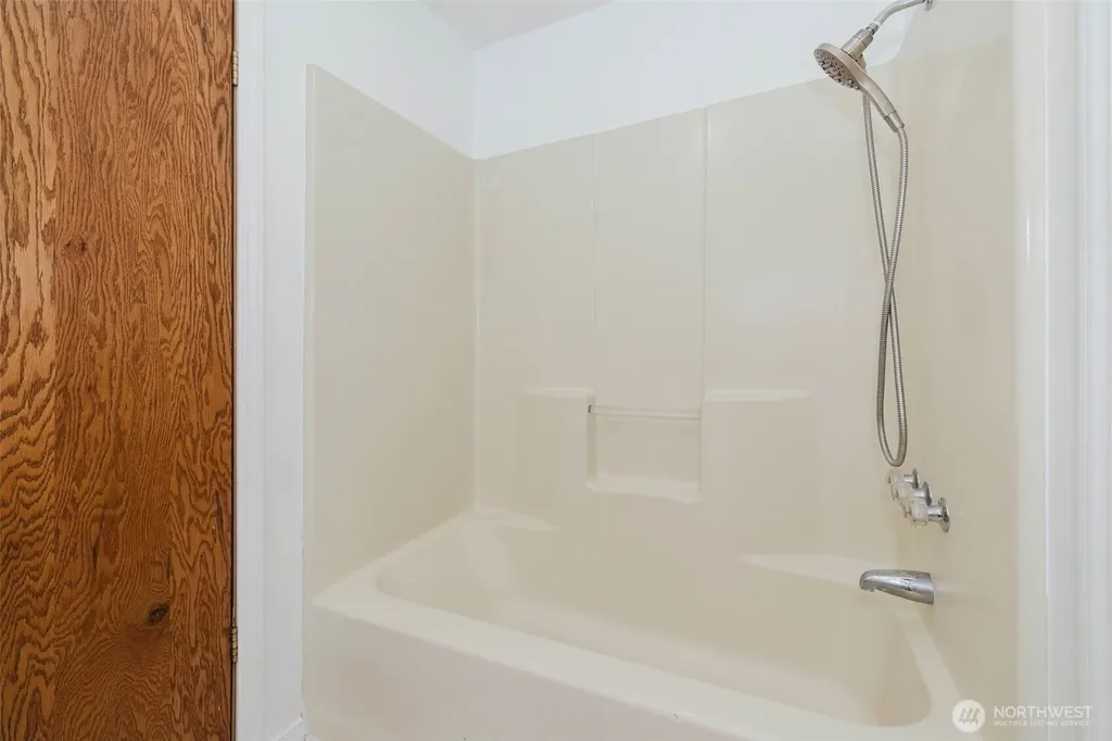 6525 SE Skycrest Lane Port Orchard WA 98366