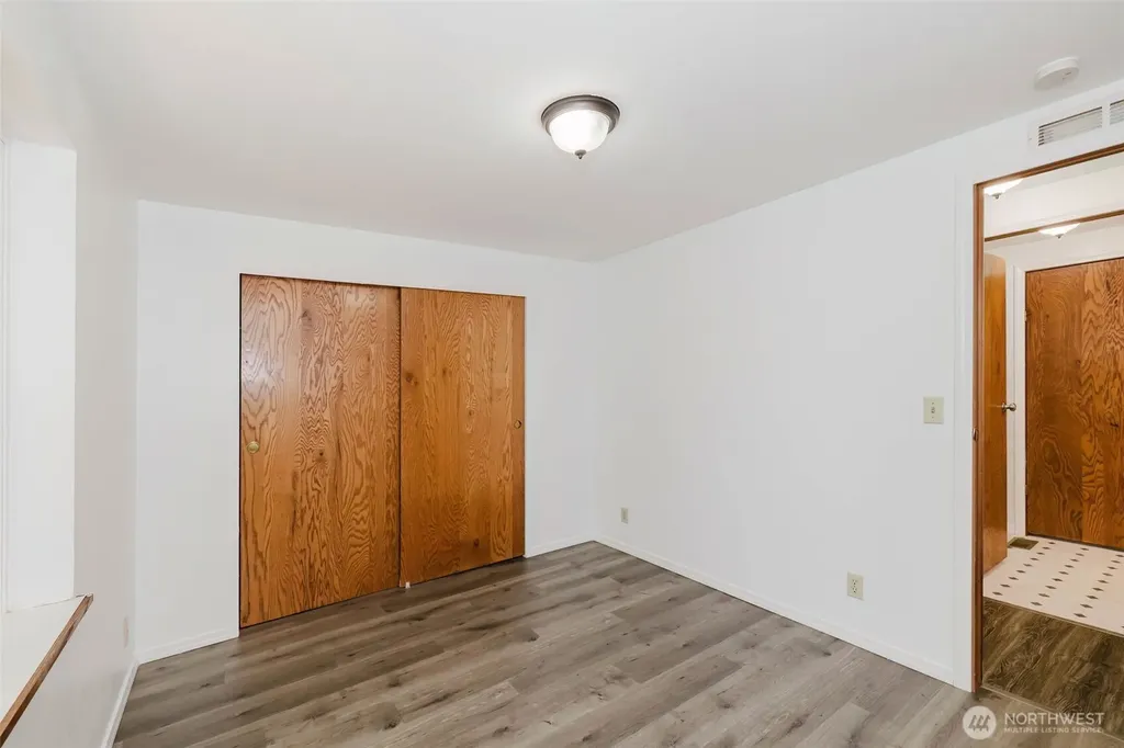 6525 SE Skycrest Lane Port Orchard WA 98366