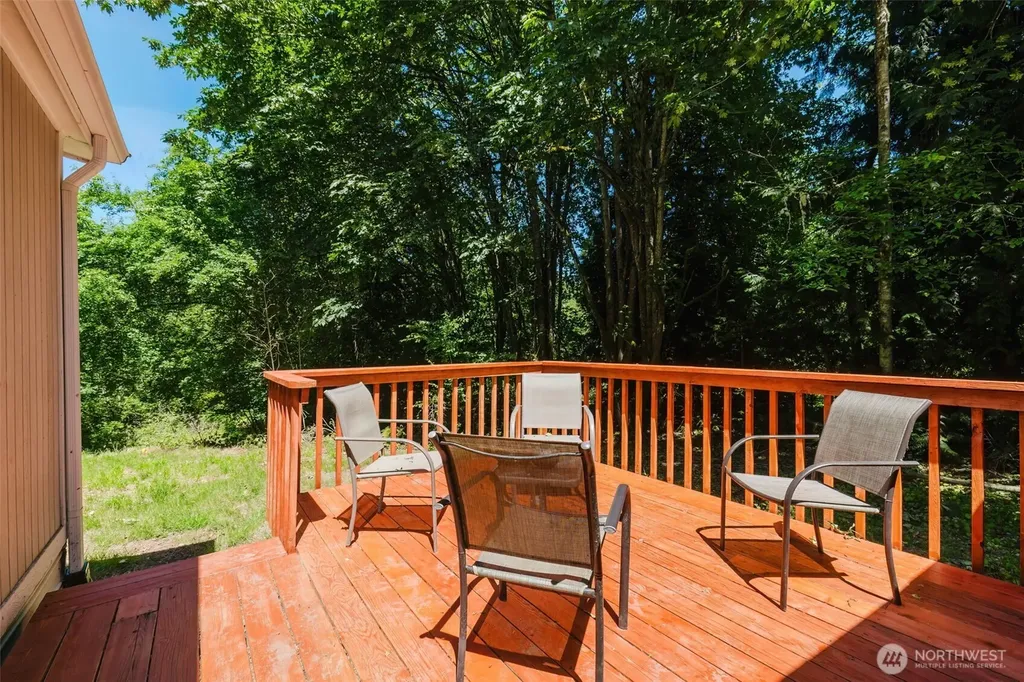 6525 SE Skycrest Lane Port Orchard WA 98366