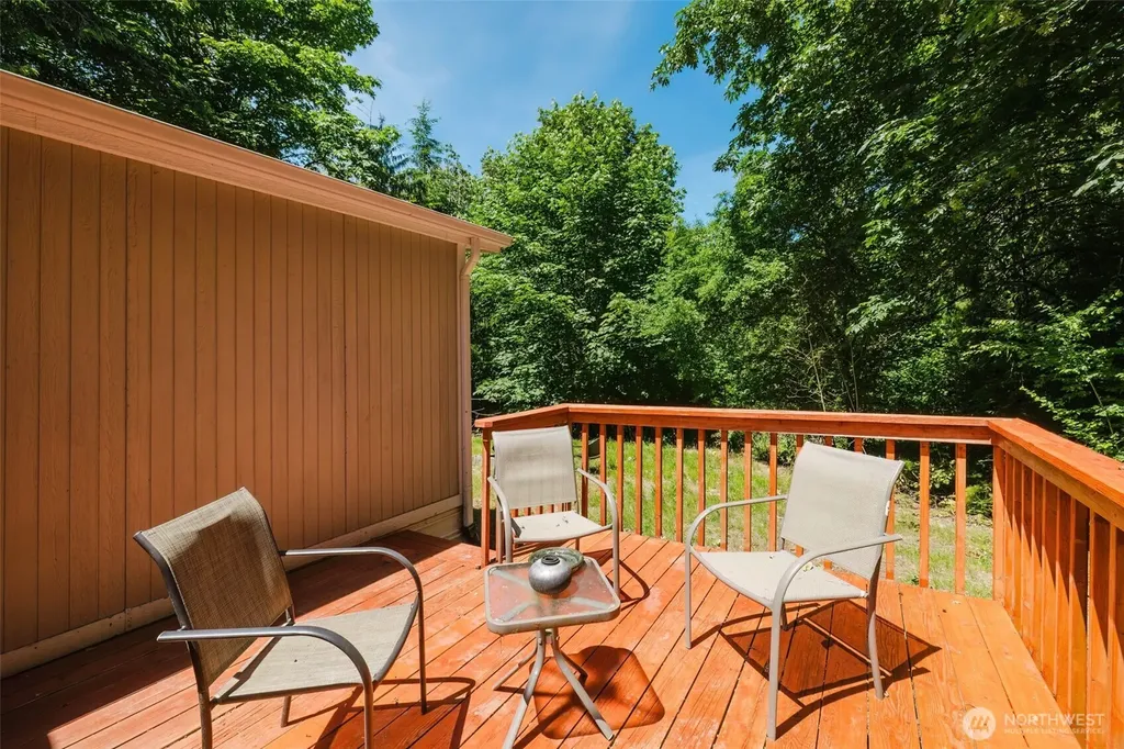 6525 SE Skycrest Lane Port Orchard WA 98366