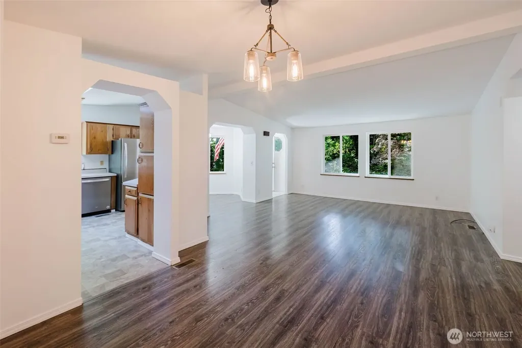 6525 SE Skycrest Lane Port Orchard WA 98366