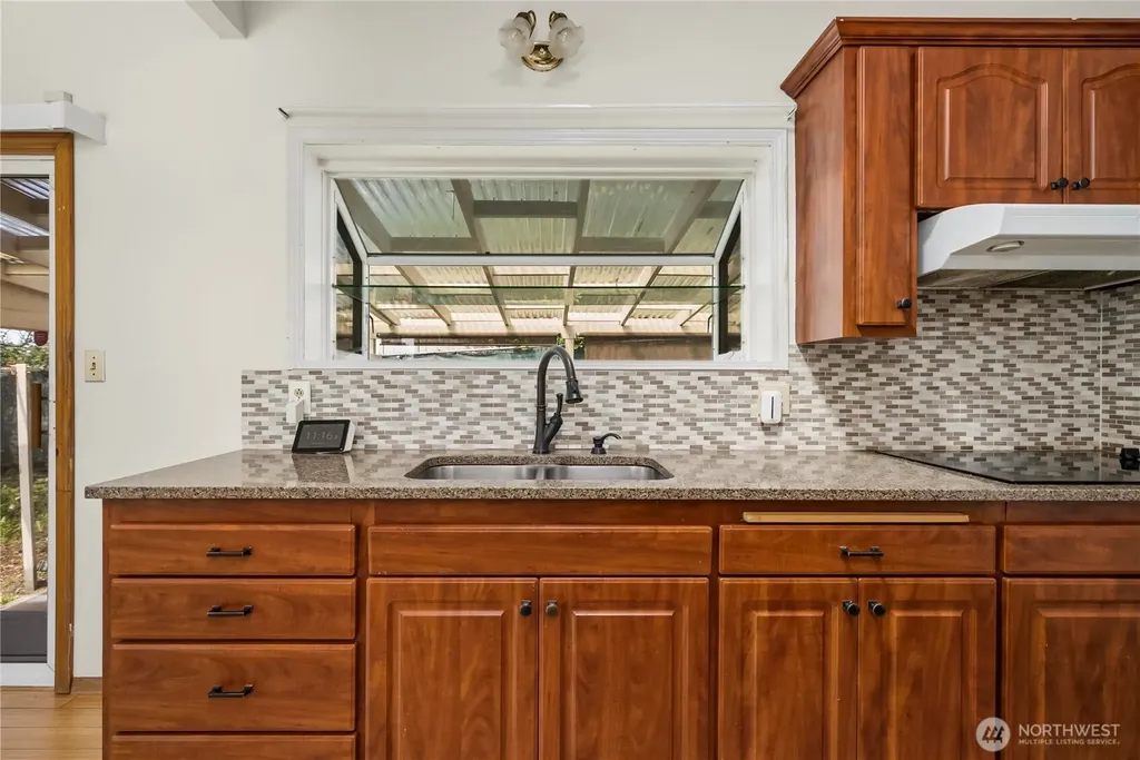 12017 64th Avenue S Seattle WA 98178