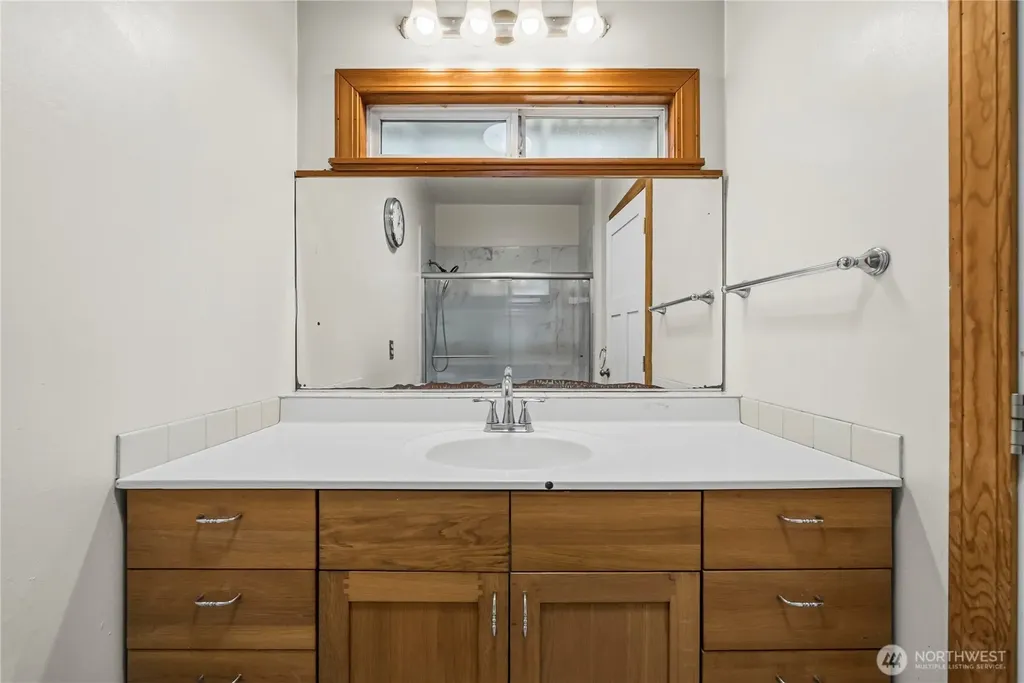 12017 64th Avenue S Seattle WA 98178