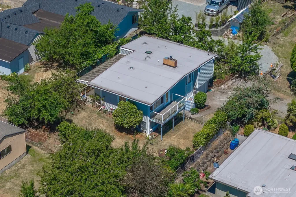 12017 64th Avenue S Seattle WA 98178