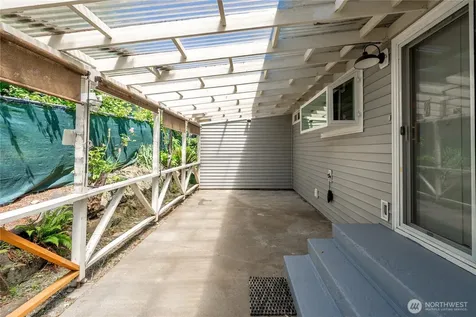 12017 64th Avenue S Seattle WA 98178