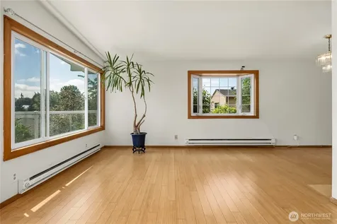 12017 64th Avenue S Seattle WA 98178