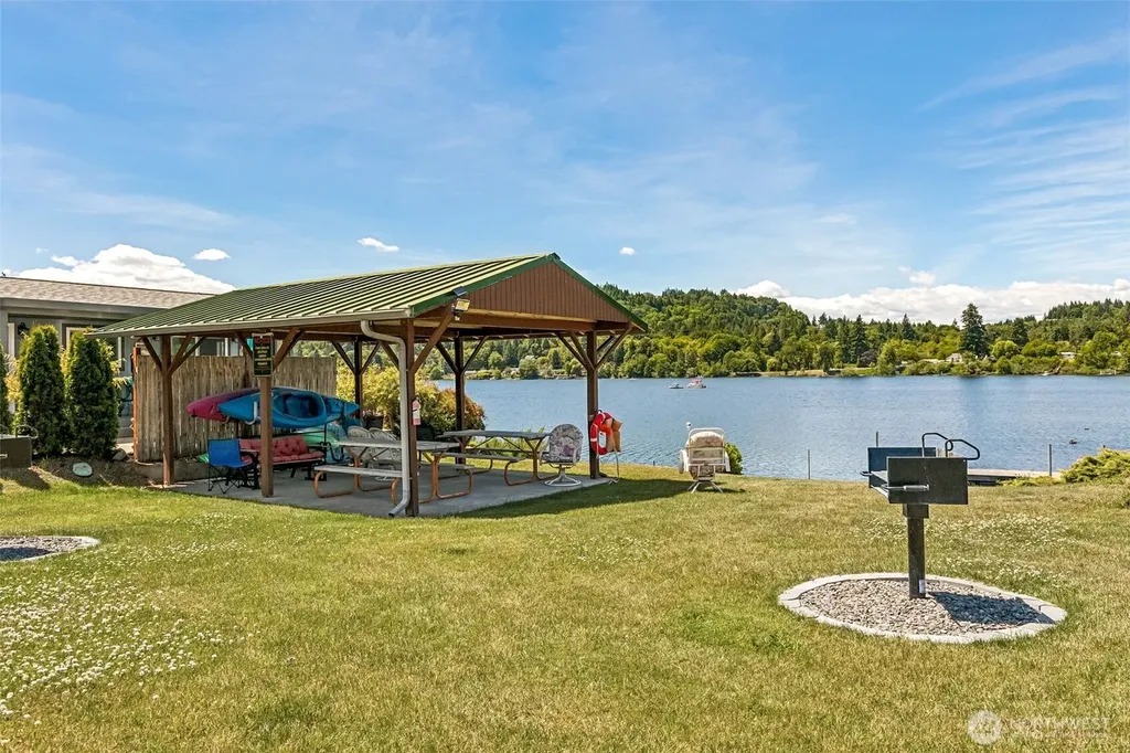 4707 Black Lake Belmore Road SW Olympia WA 98512