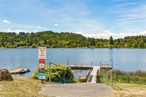 4707 Black Lake Belmore Road SW Olympia WA 98512