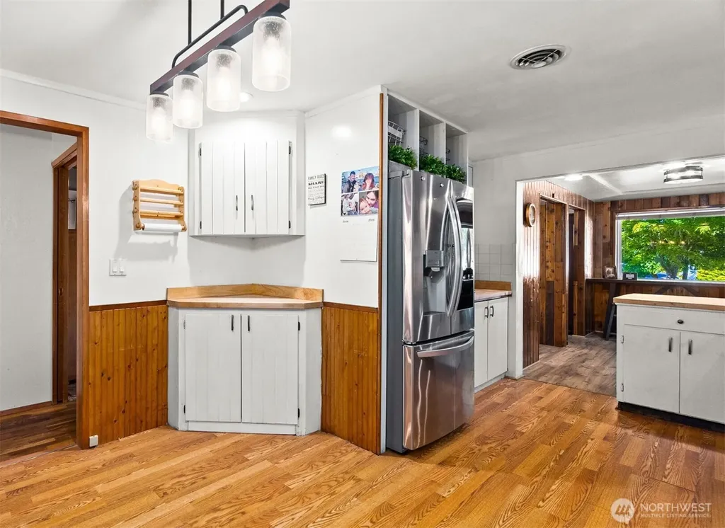 221 W Hunley Westport WA 98595
