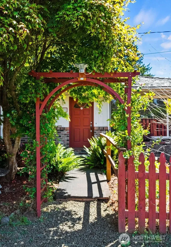 221 W Hunley Westport WA 98595