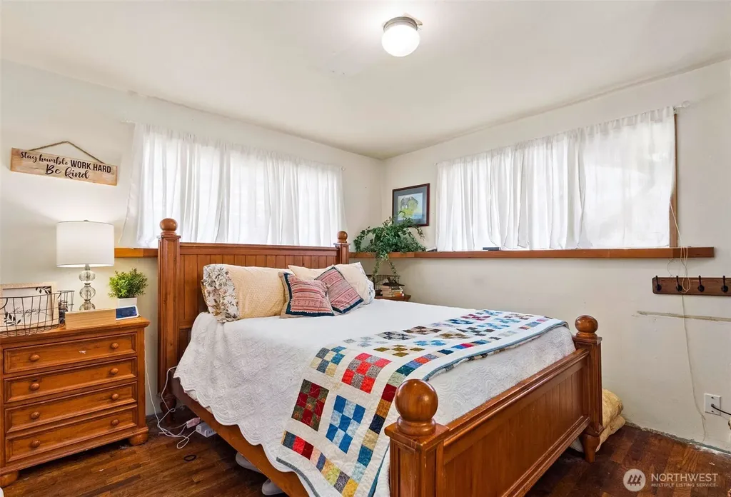 221 W Hunley Westport WA 98595