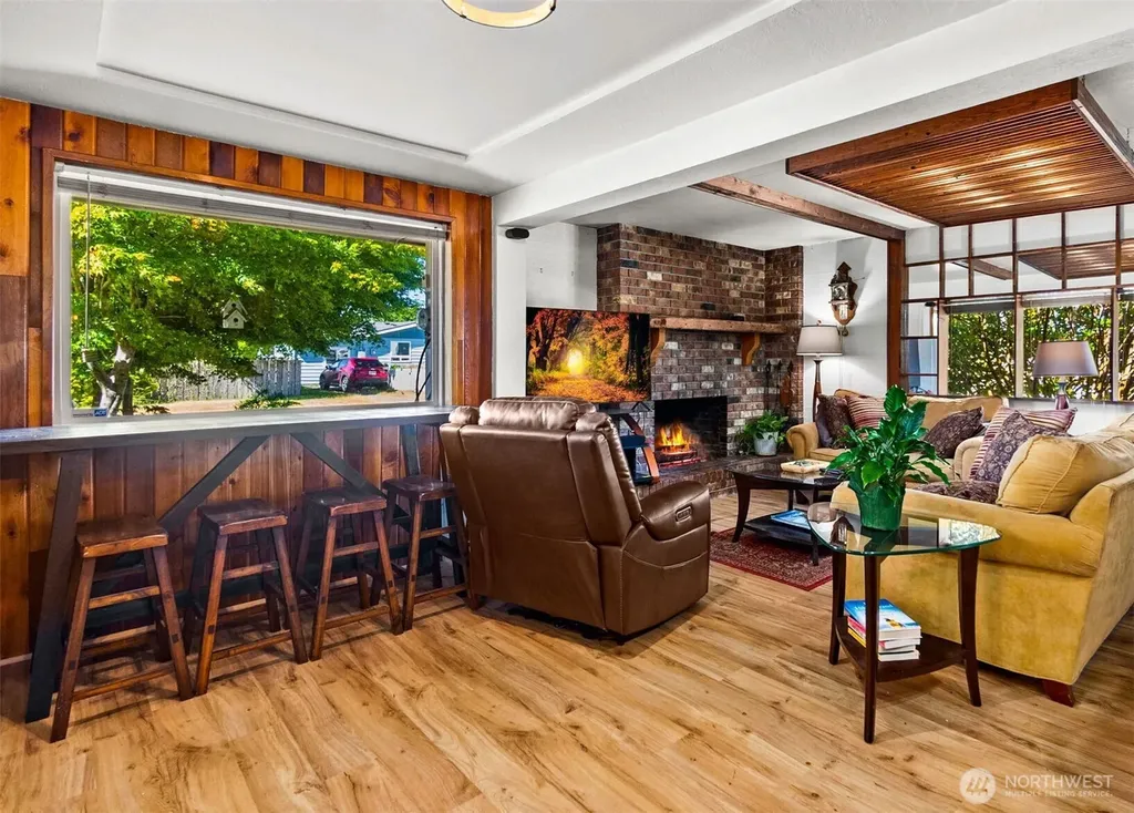221 W Hunley Westport WA 98595