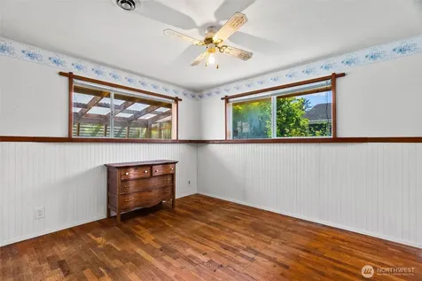 221 W Hunley Westport WA 98595