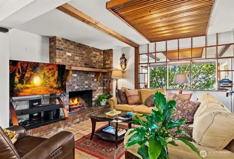 221 W Hunley Westport WA 98595