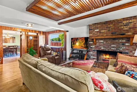 221 W Hunley Westport WA 98595