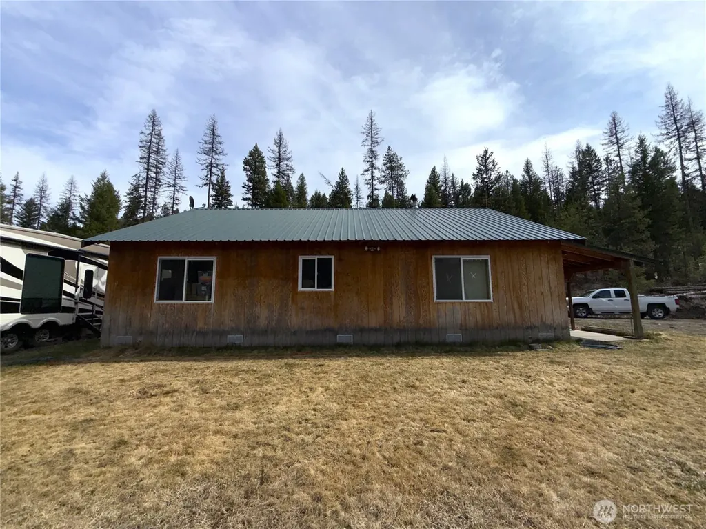 37 Gardner Creek Road Republic WA 99166