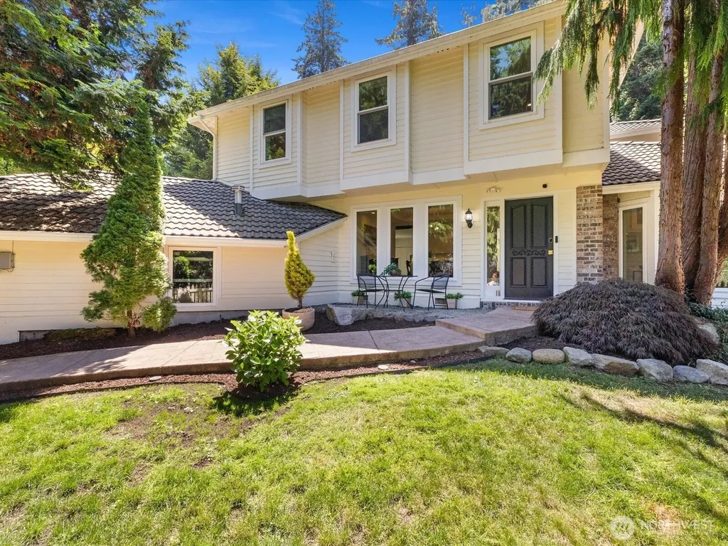 6914 163rd Place SW Edmonds WA 98026