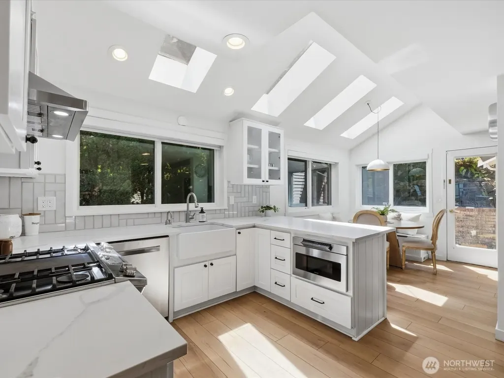 6914 163rd Place SW Edmonds WA 98026