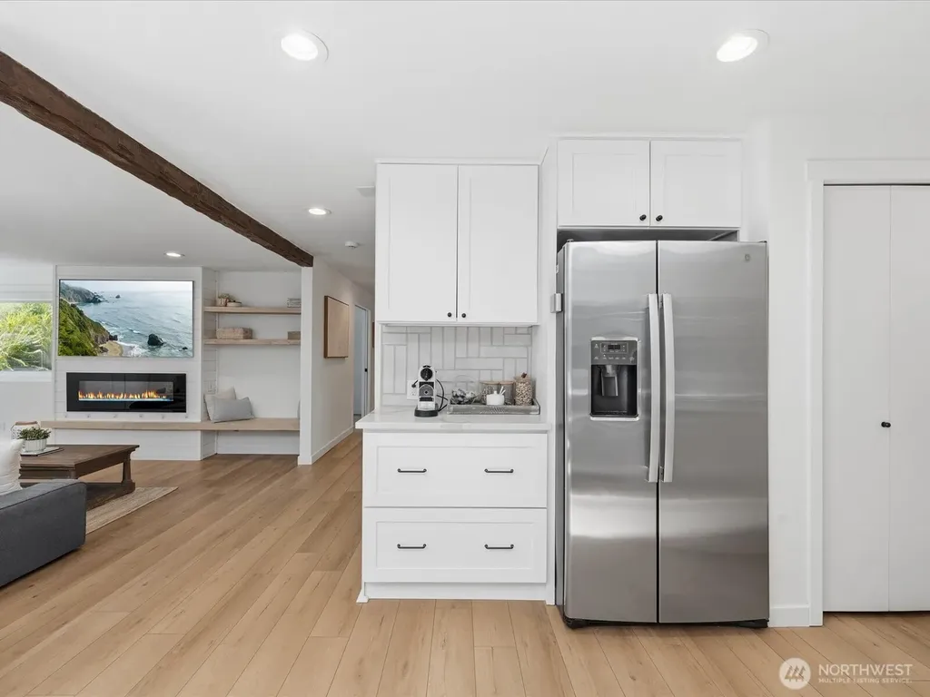 6914 163rd Place SW Edmonds WA 98026