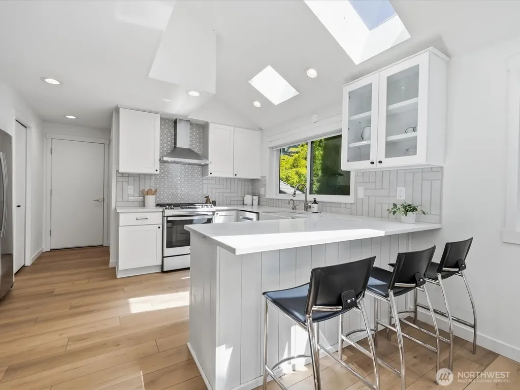 6914 163rd Place SW Edmonds WA 98026