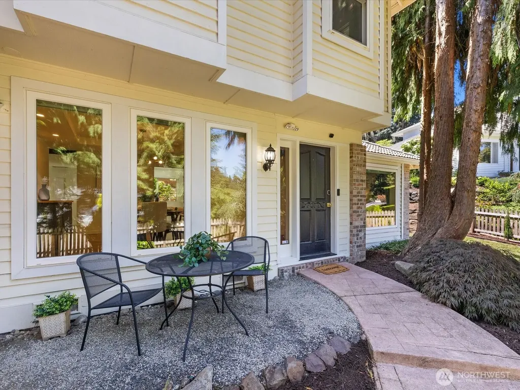 6914 163rd Place SW Edmonds WA 98026