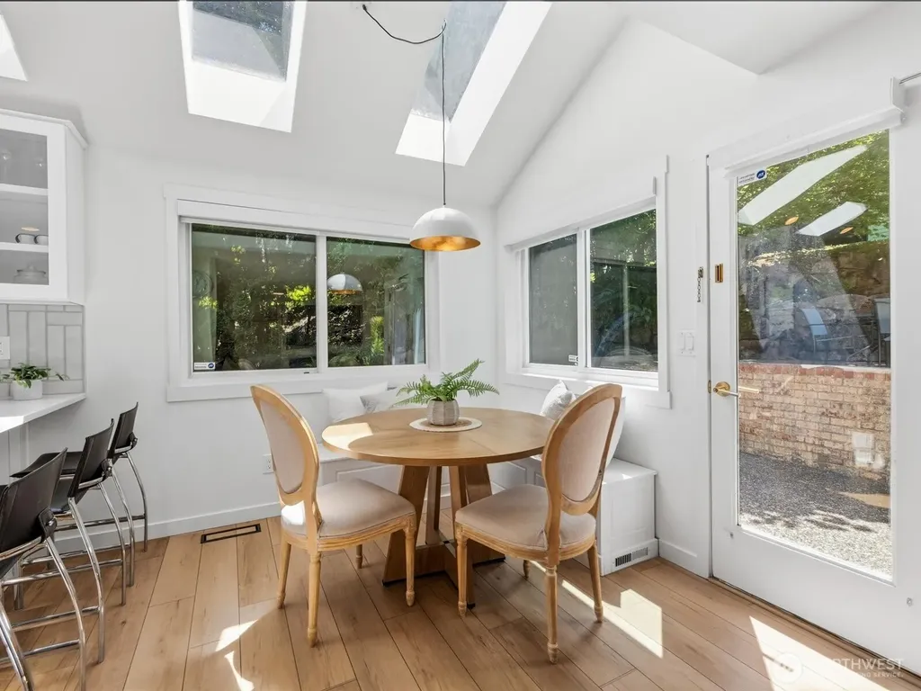 6914 163rd Place SW Edmonds WA 98026