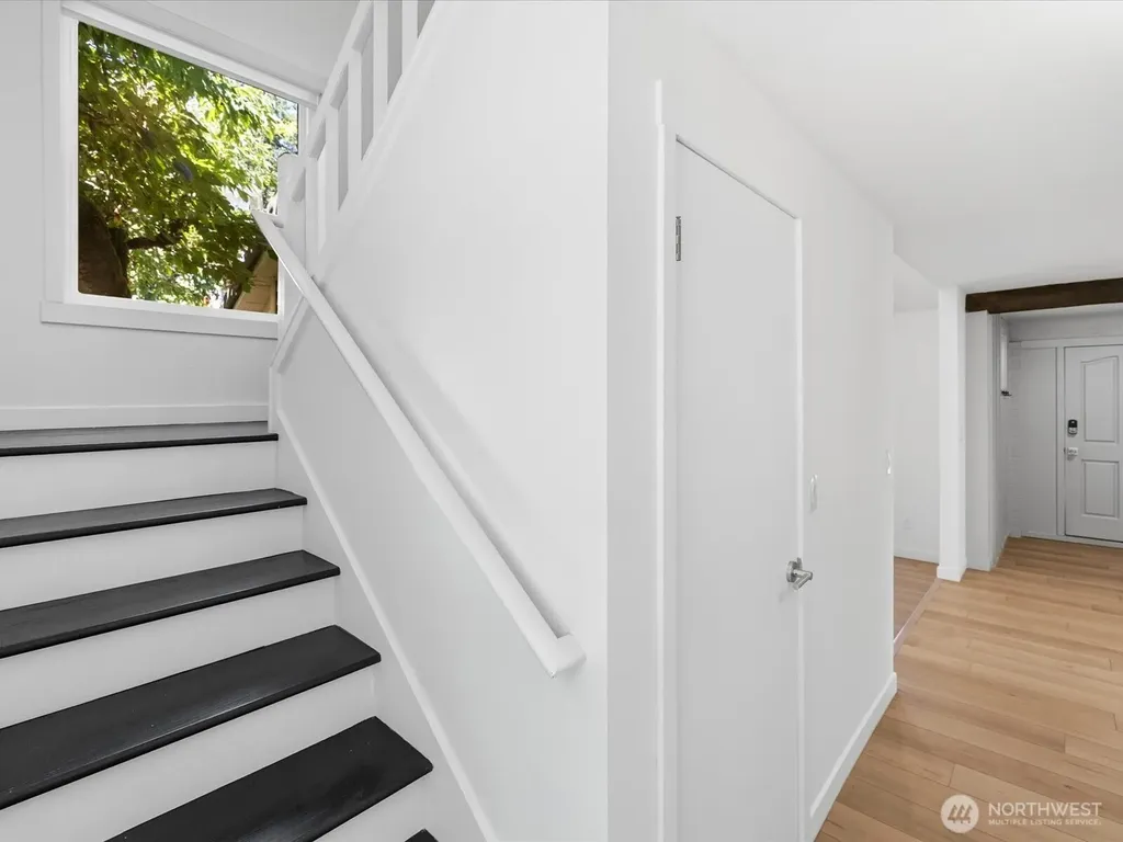 6914 163rd Place SW Edmonds WA 98026