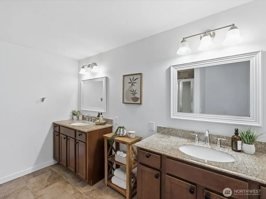 6914 163rd Place SW Edmonds WA 98026