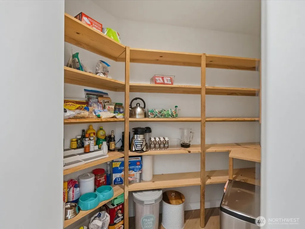 6914 163rd Place SW Edmonds WA 98026