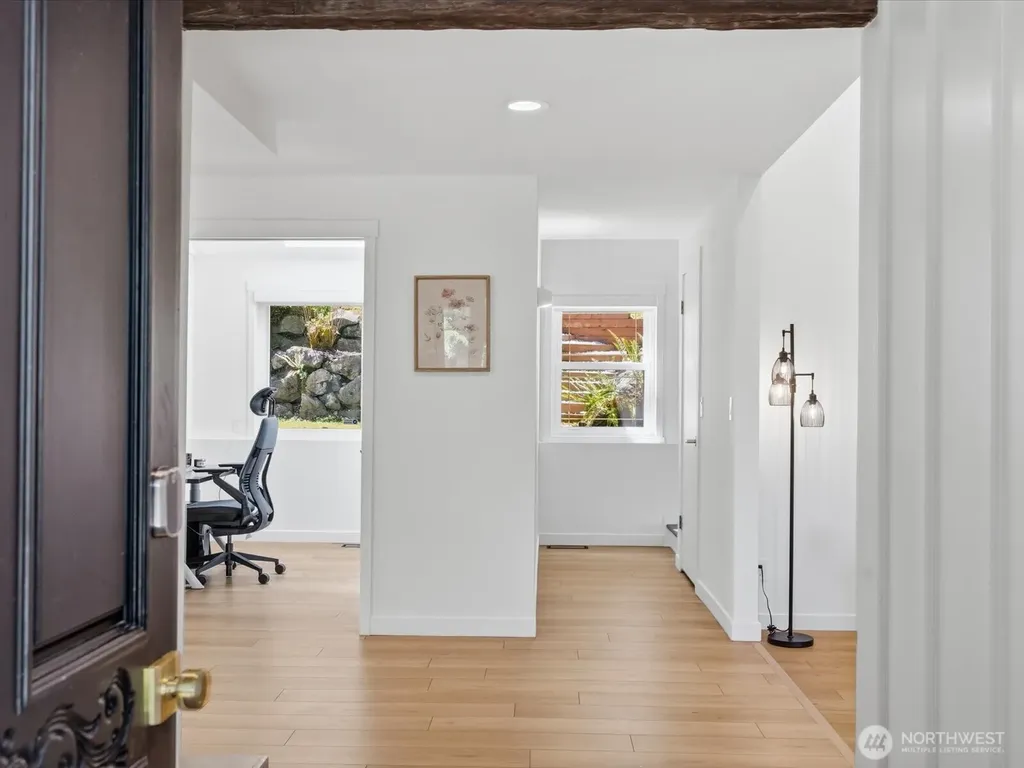 6914 163rd Place SW Edmonds WA 98026