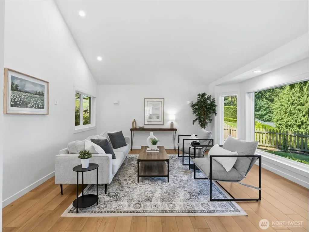 6914 163rd Place SW Edmonds WA 98026