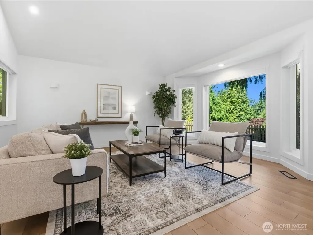 6914 163rd Place SW Edmonds WA 98026