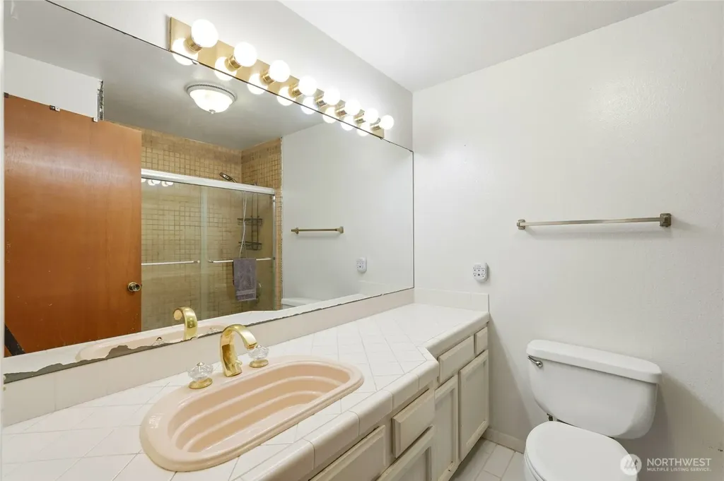 7611 49th Avenue W Mukilteo WA 98275