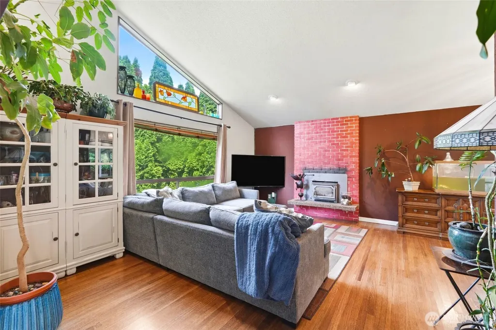 7611 49th Avenue W Mukilteo WA 98275