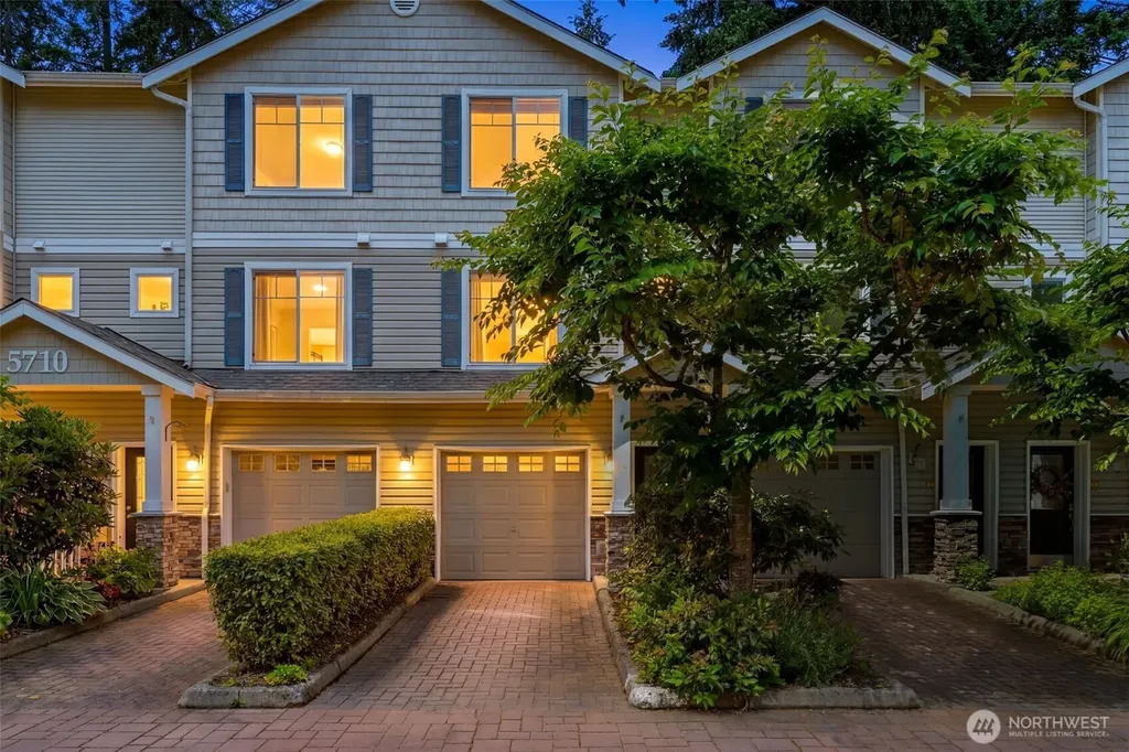 5710 198th Street SW Lynnwood WA 98036