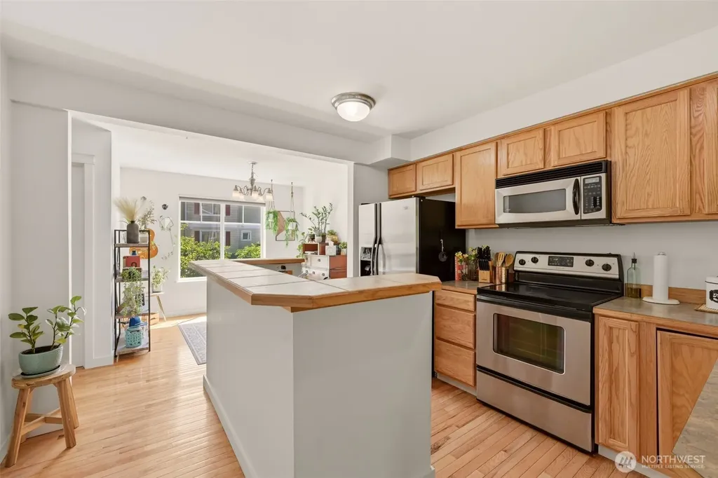 5710 198th Street SW Lynnwood WA 98036