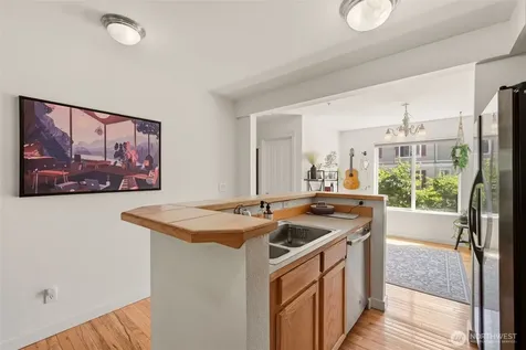 5710 198th Street SW Lynnwood WA 98036