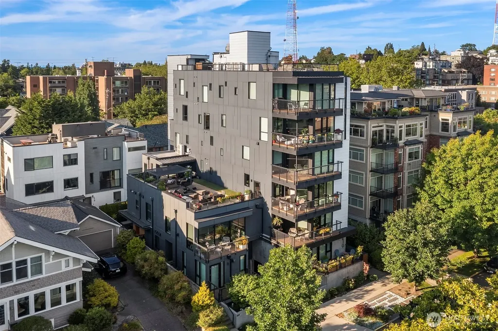 210 W Comstock Street Seattle WA 98119