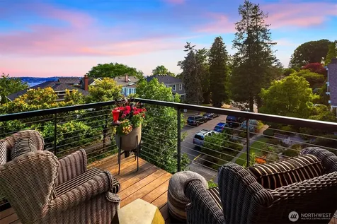 210 W Comstock Street Seattle WA 98119