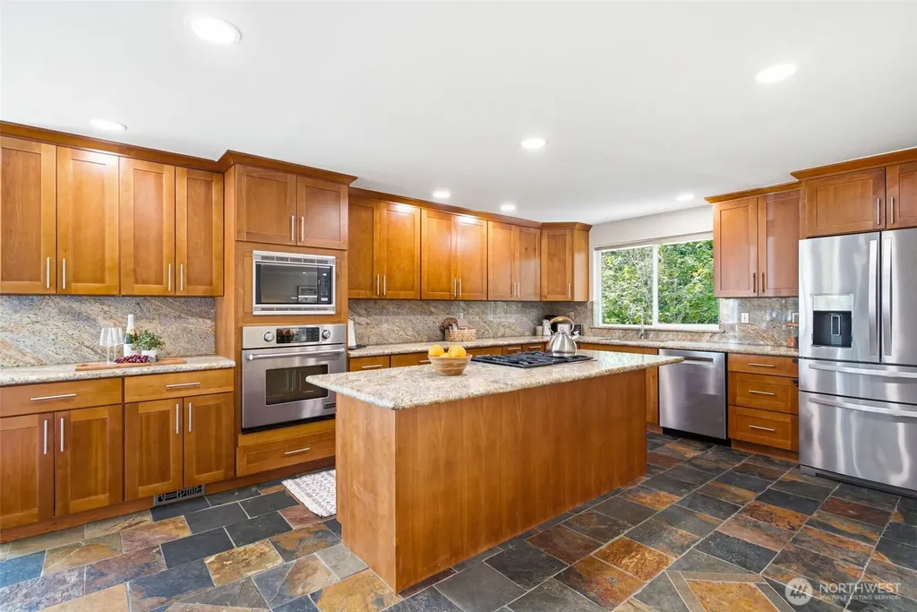 6341 121st Avenue SE Bellevue WA 98006