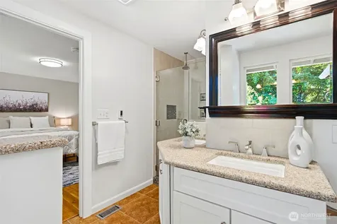 6341 121st Avenue SE Bellevue WA 98006