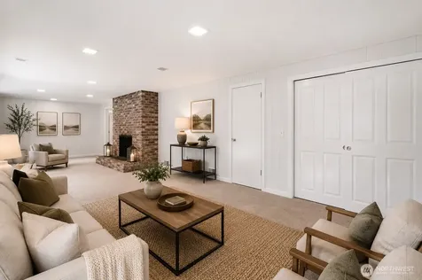 6341 121st Avenue SE Bellevue WA 98006