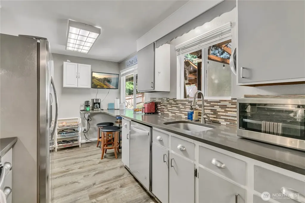 15024 SE 253rd Place Covington WA 98042