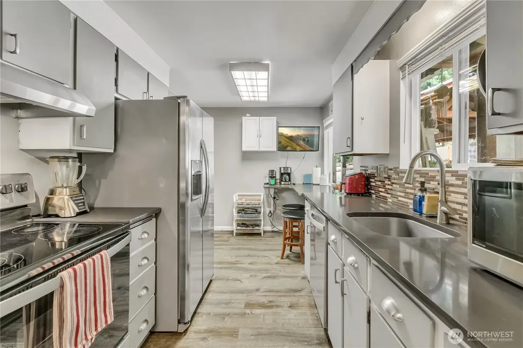 15024 SE 253rd Place Covington WA 98042