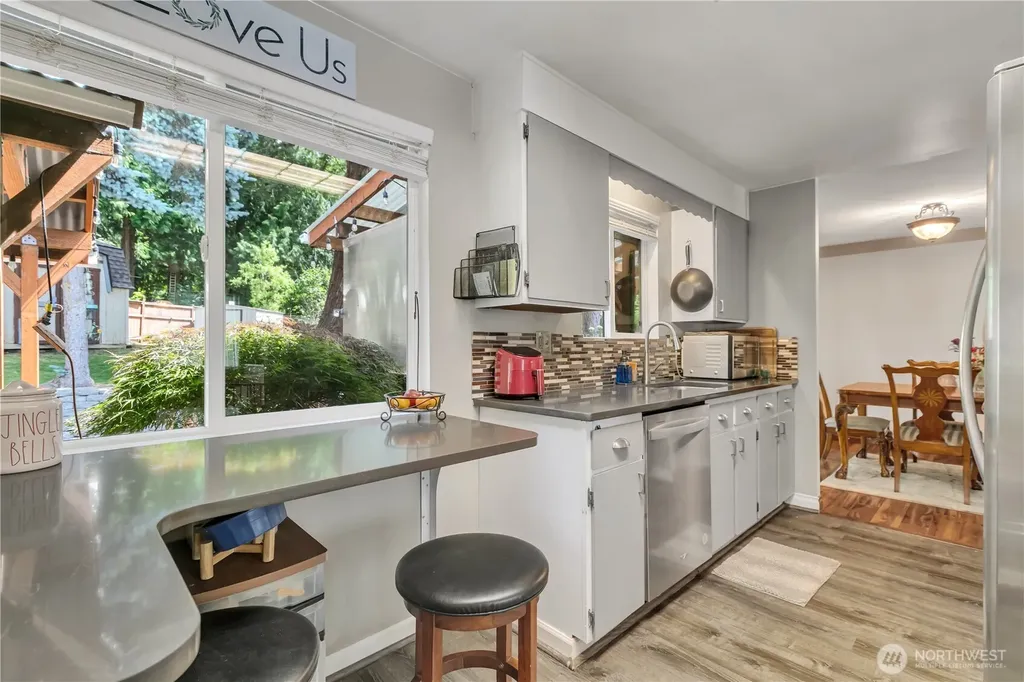 15024 SE 253rd Place Covington WA 98042