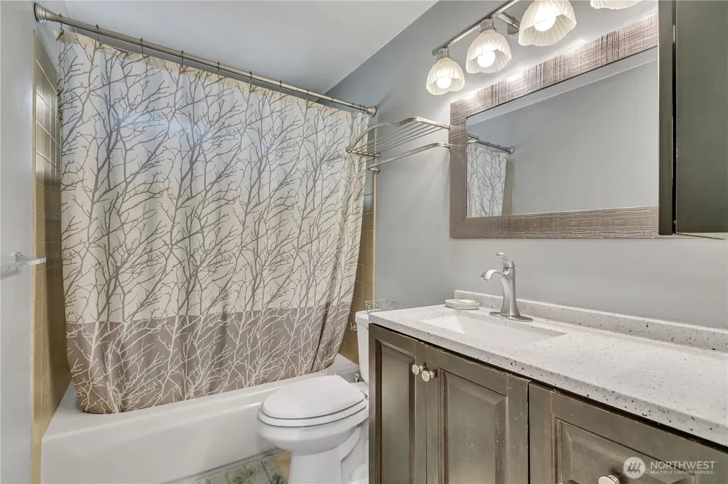 15024 SE 253rd Place Covington WA 98042