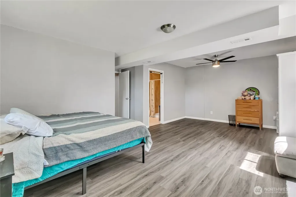 15024 SE 253rd Place Covington WA 98042